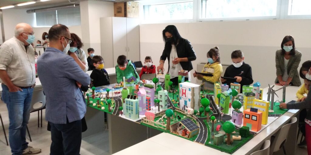 Concorso A city in MIND: Premiati 400 studenti di 9 scuole della Lombardia che hanno progettato in MIND una città sostenibile